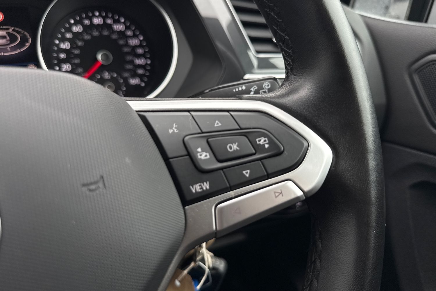 Used Volkswagen Tiguan 2021 for sale - 76985410: Photo 40