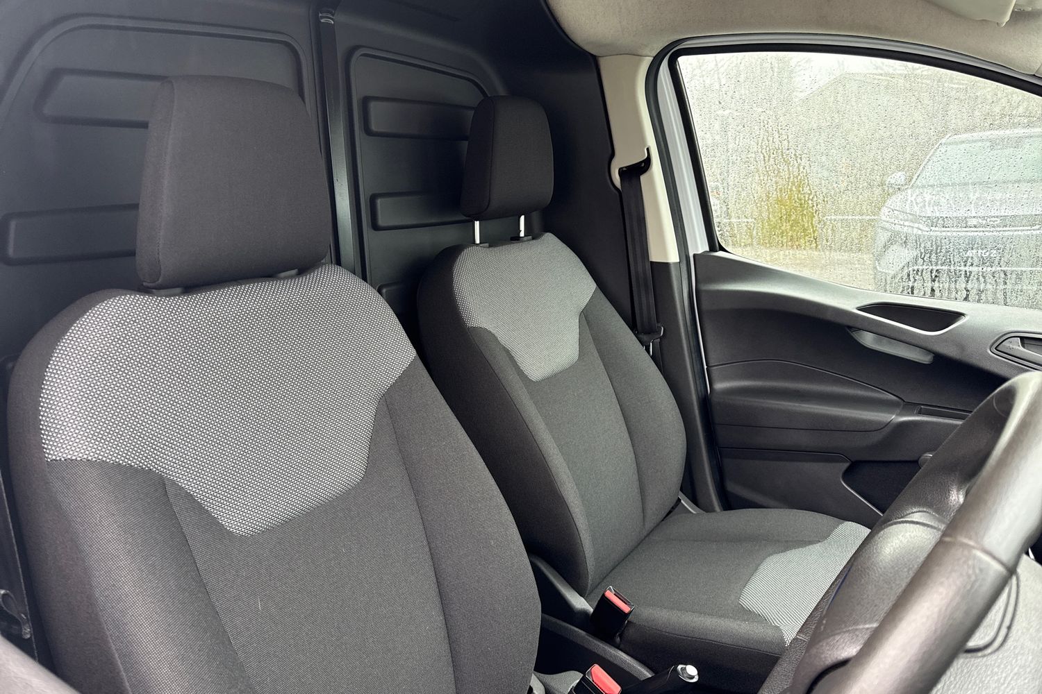 Used Ford Transit Courier 2019 for sale - 76896155: Photo 21