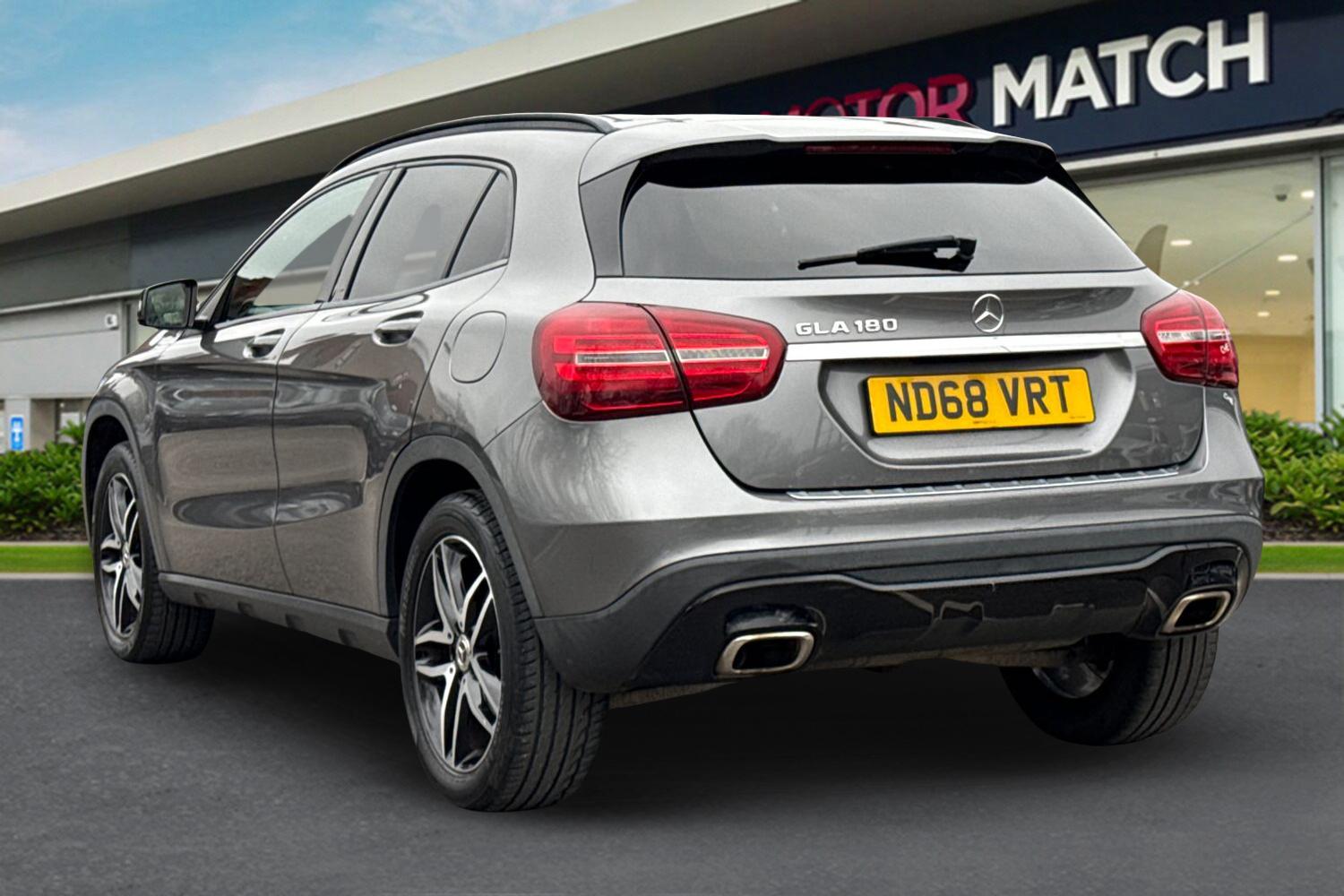 Used Mercedes-Benz GLA 2018 for sale - 77421621: Photo 2