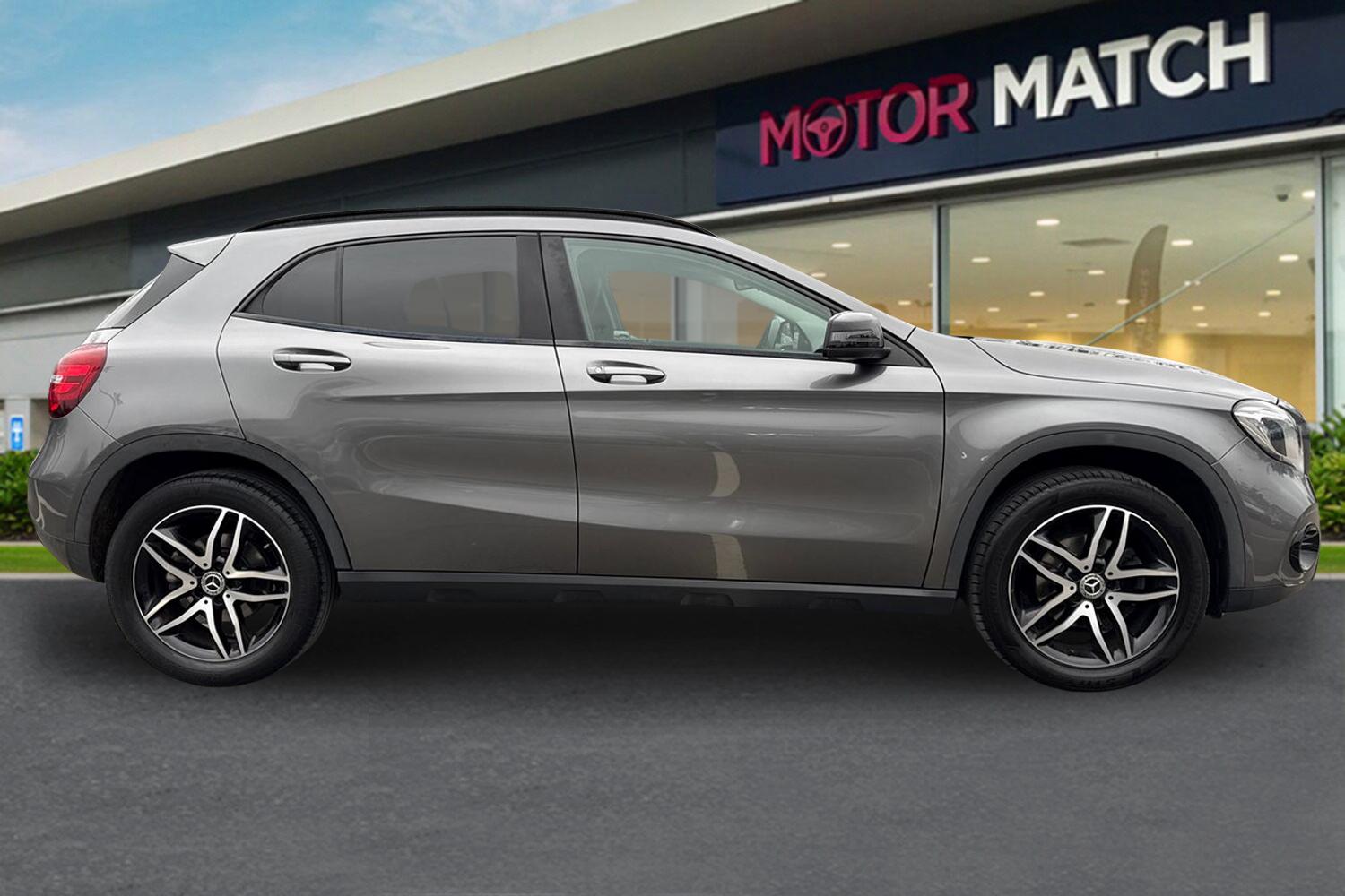 Used Mercedes-Benz GLA 2018 for sale - 77421621: Photo 3