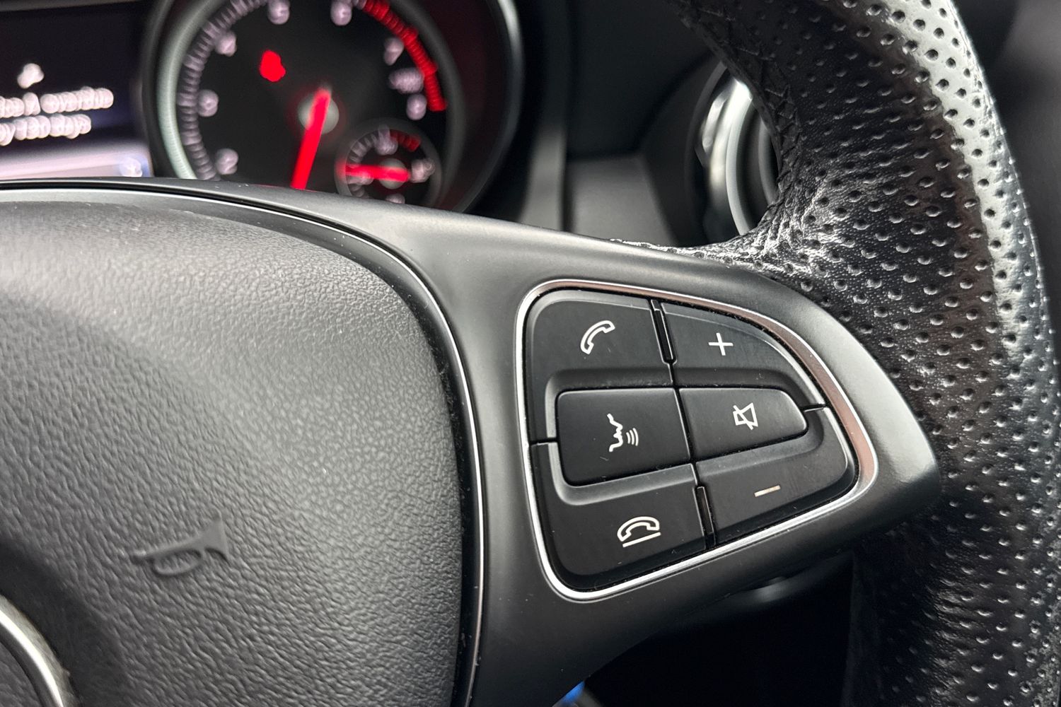 Used Mercedes-Benz GLA 2018 for sale - 77421621: Photo 38