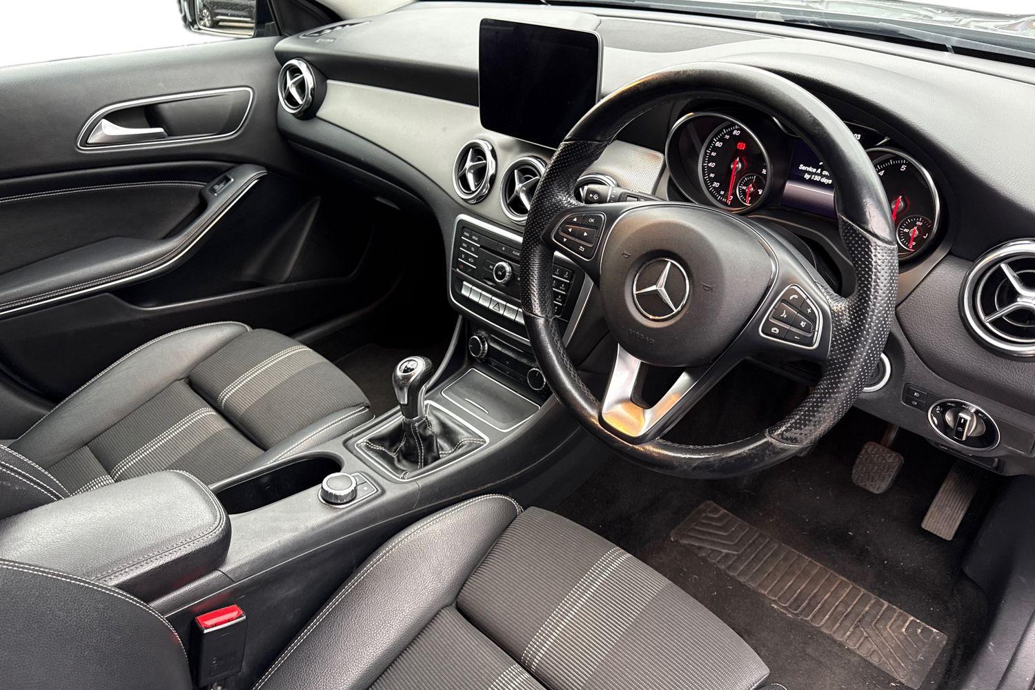 Used Mercedes-Benz GLA 2018 for sale - 77421621: Photo 8