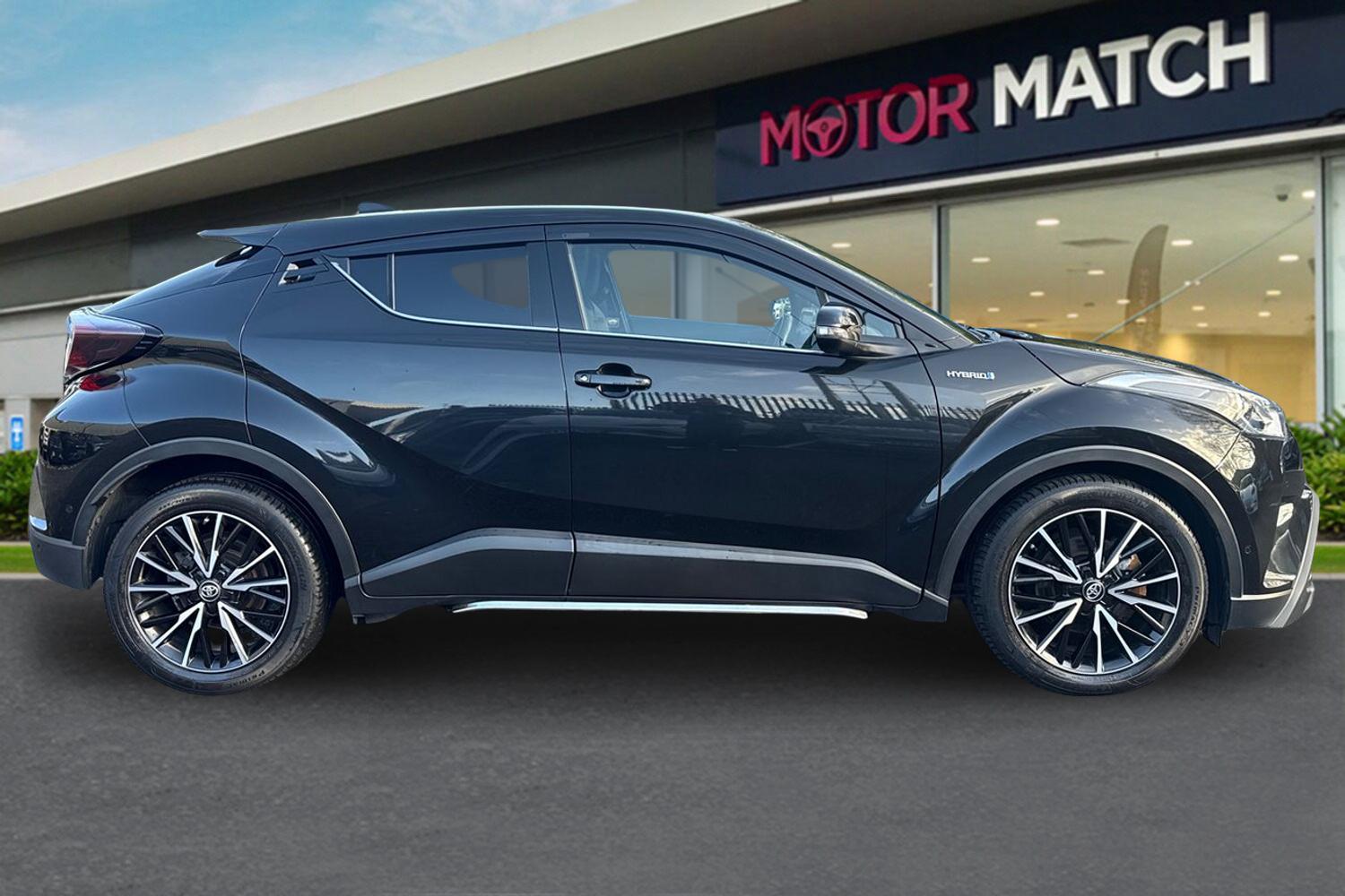 Used Toyota C-HR 2018 for sale - 76909428: Photo 3