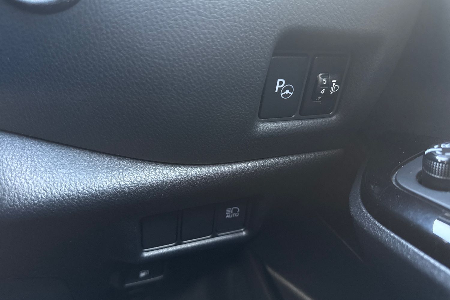 Used Toyota C-HR 2018 for sale - 76909428: Photo 31