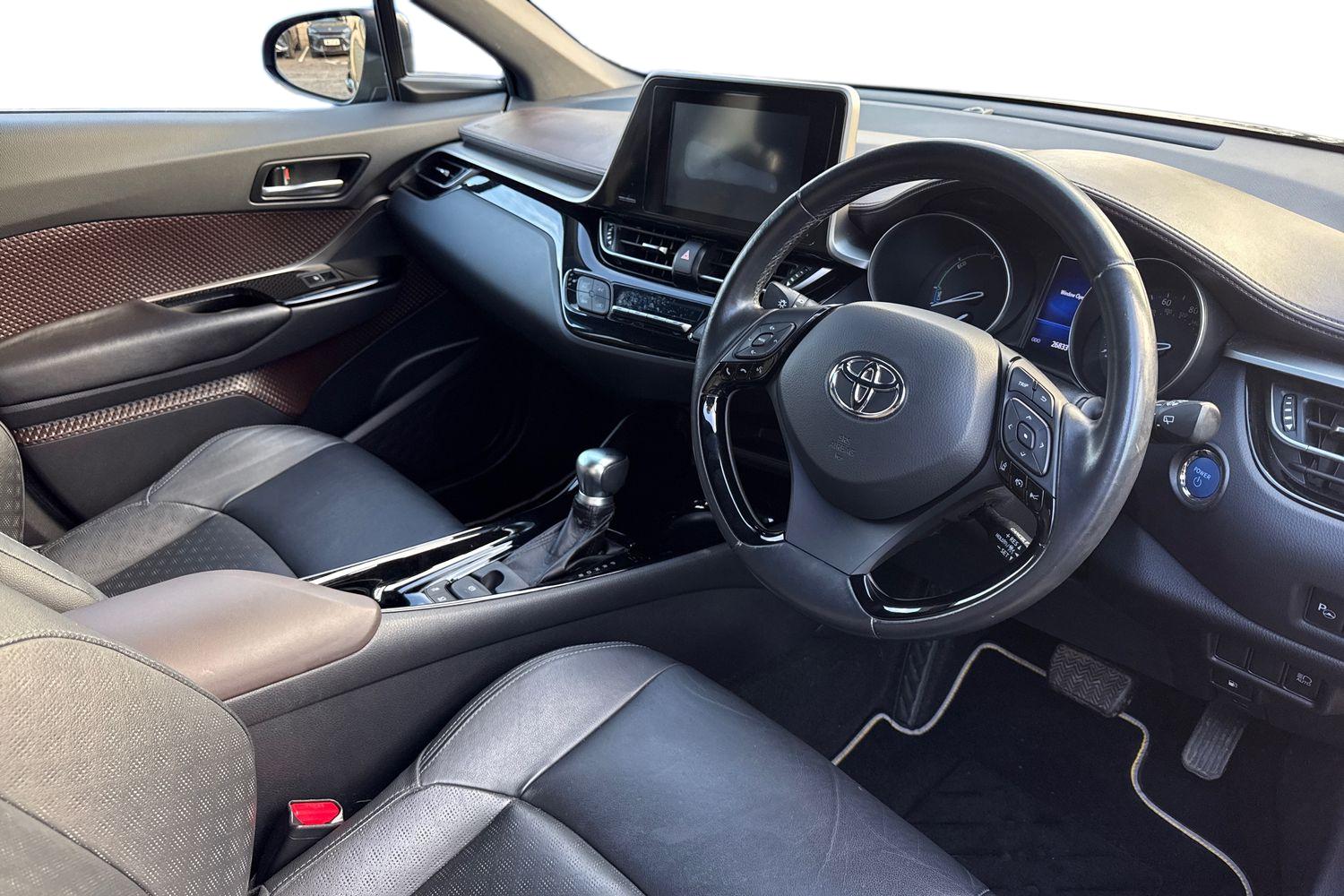 Used Toyota C-HR 2018 for sale - 76909428: Photo 8