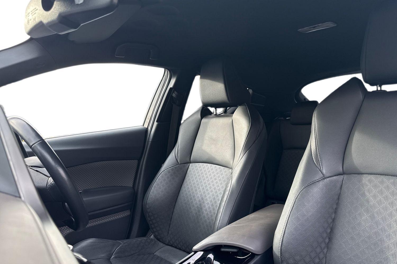 Used Toyota C-HR 2022 for sale - 77593641: Photo 10