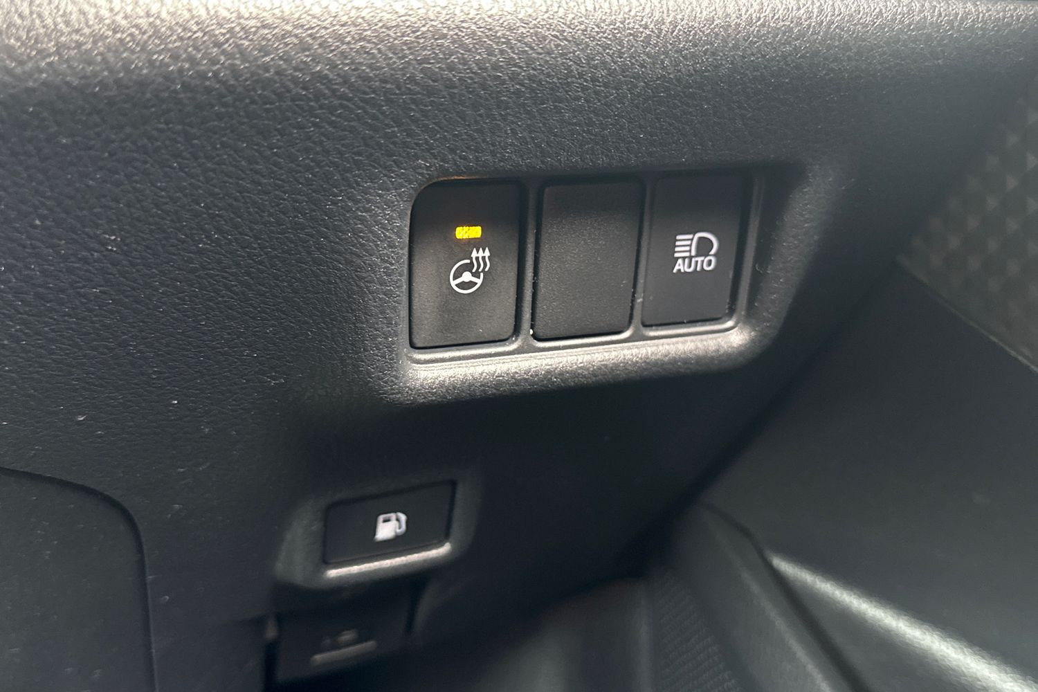 Used Toyota C-HR 2022 for sale - 77593641: Photo 38