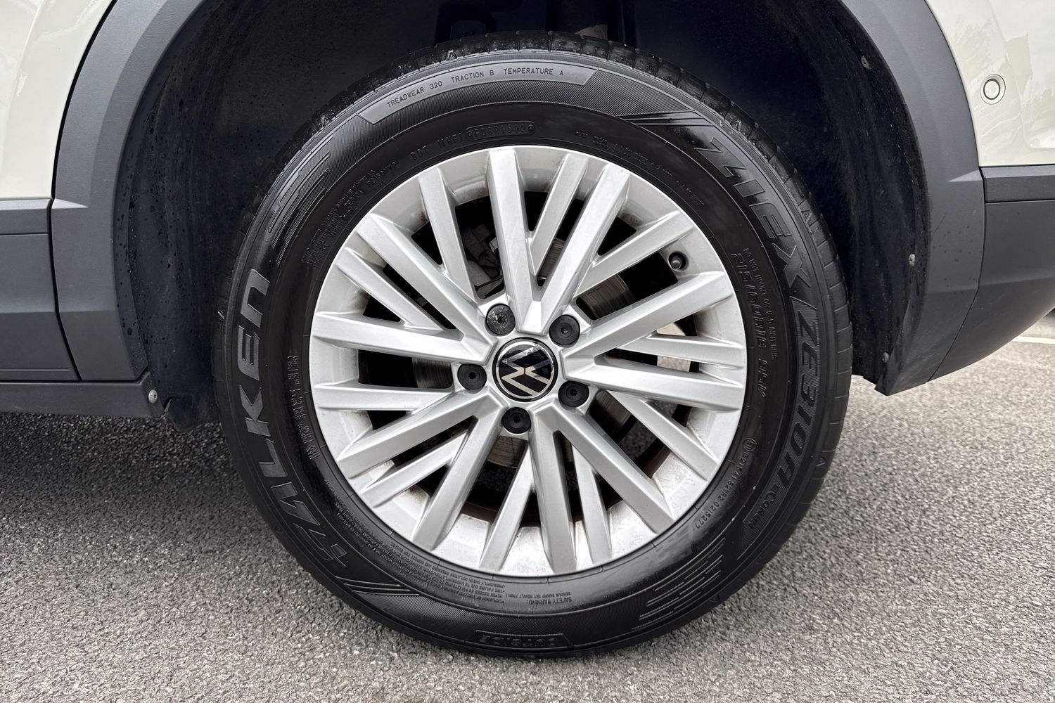 Used Volkswagen T-Roc 2022 for sale - 76535296: Photo 24