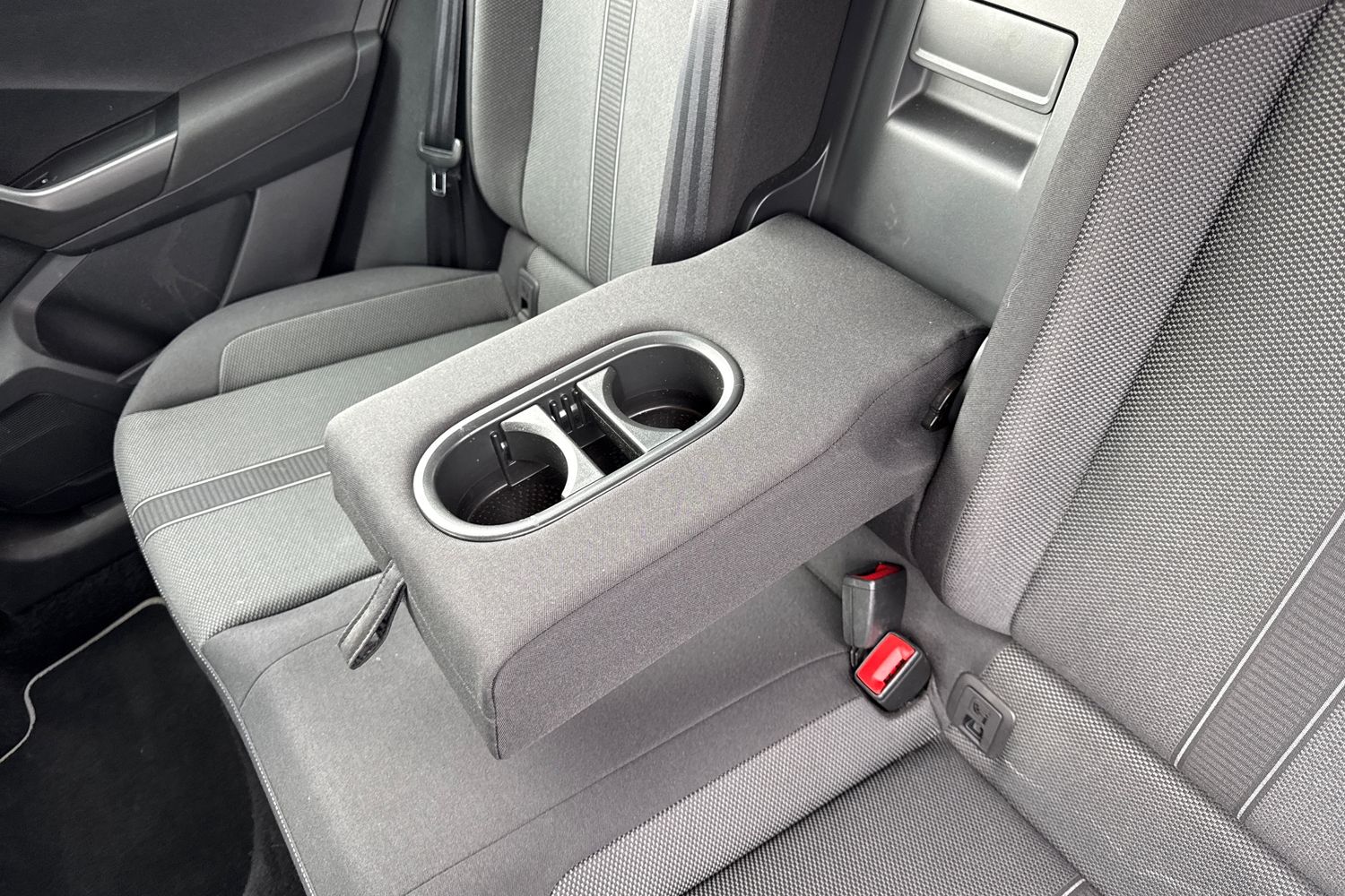 Used Volkswagen T-Roc 2022 for sale - 76535296: Photo 28