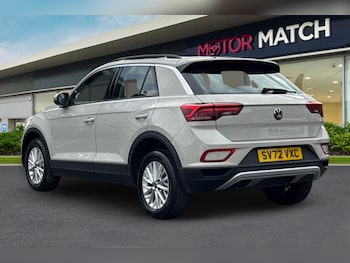 Used Volkswagen T-Roc 2022 for sale - 76535296: Photo
