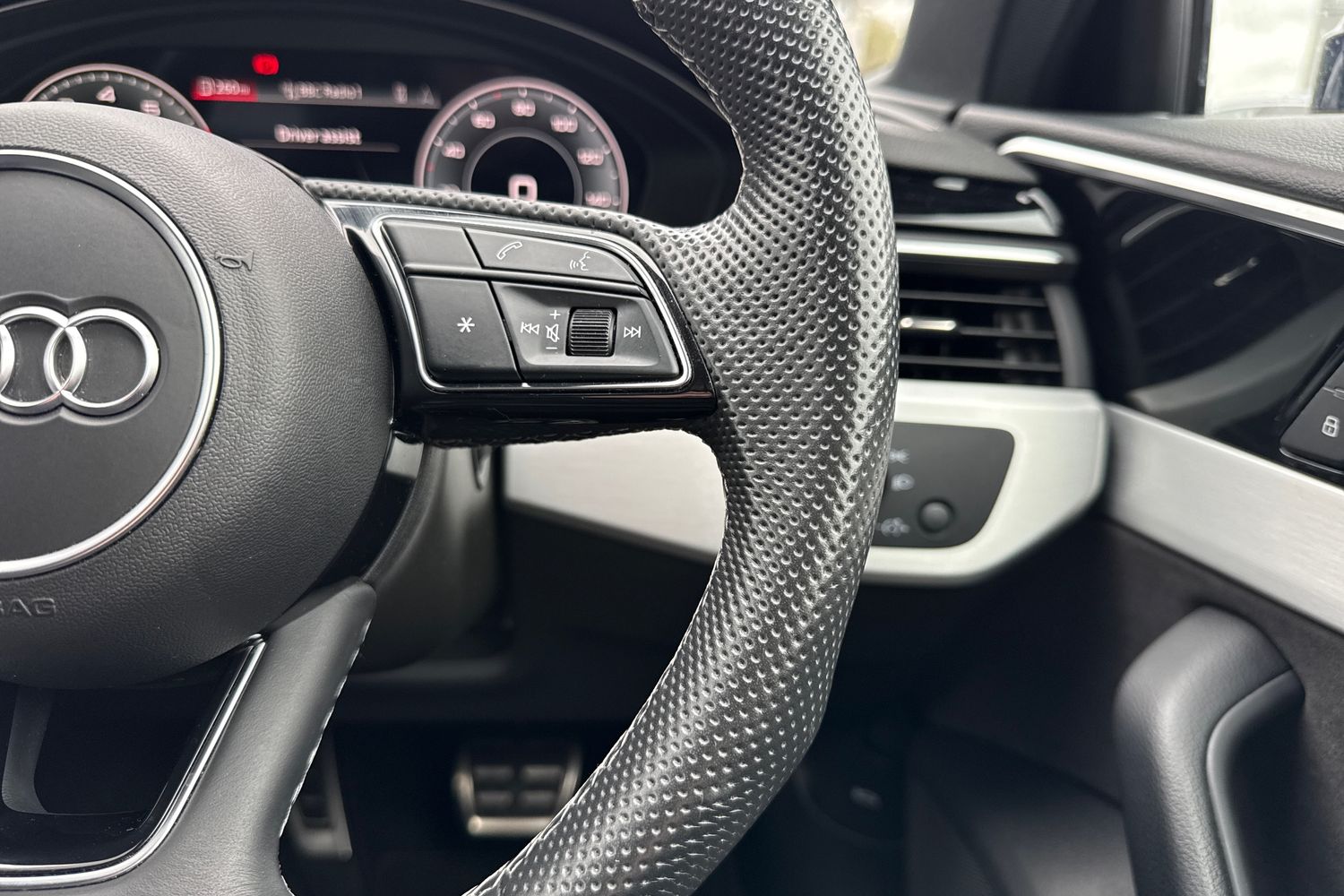 Used Audi A4 2021 for sale - 76365141: Photo 33