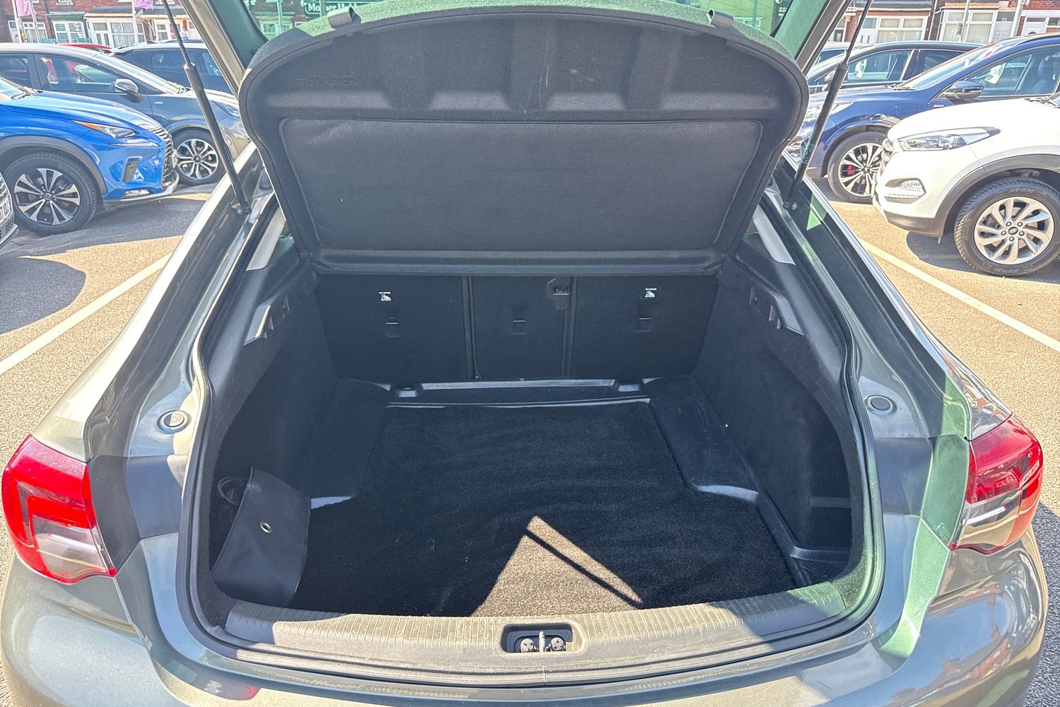 Used Vauxhall Insignia 2018 for sale - 78155214: Photo 10