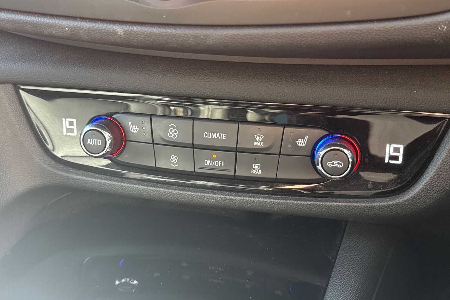 Used Vauxhall Insignia 2018 for sale - 78155214: Photo 19