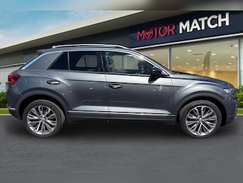 Used Volkswagen T-Roc 2019 for sale - 78616086: Photo