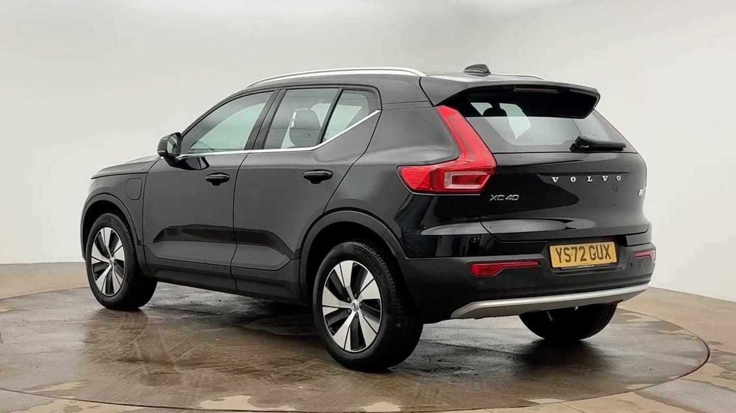 Used Volvo XC40 2022 for sale - 77382920: Photo 2