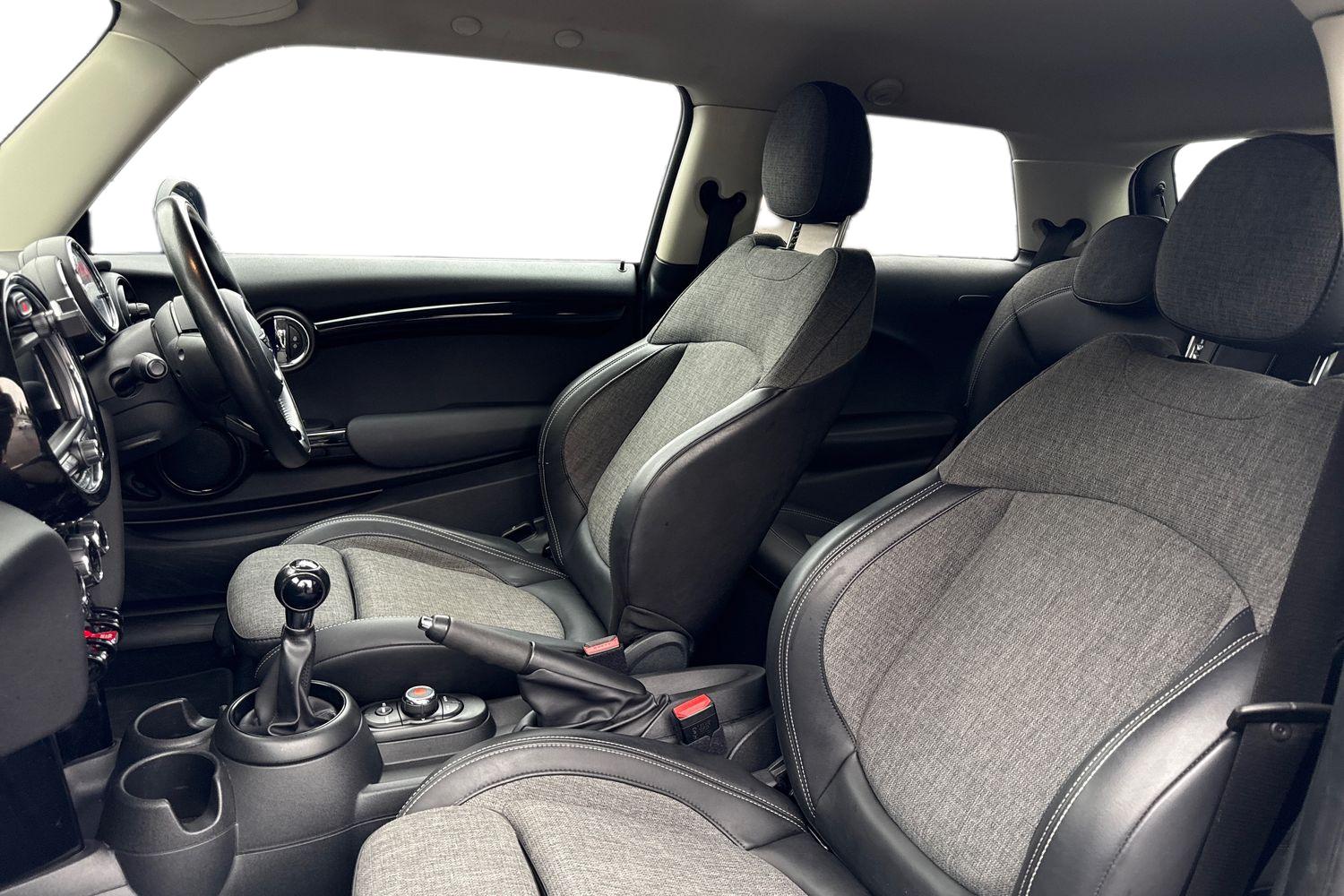 Used MINI Hatch 2018 for sale - 76365122: Photo 11