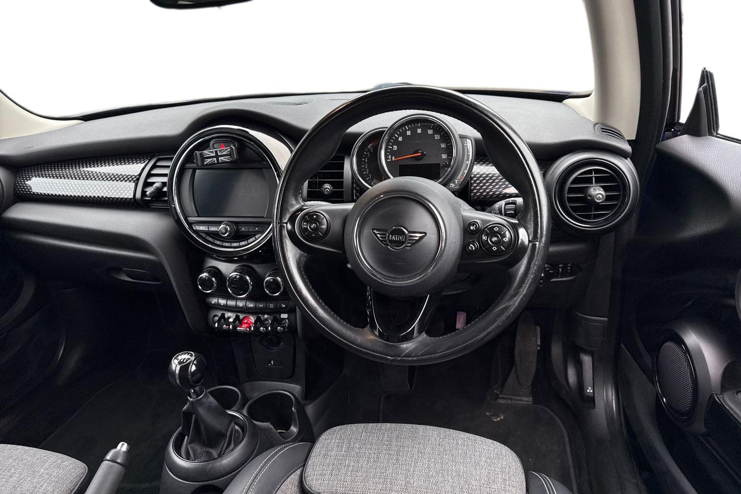 Used MINI Hatch 2018 for sale - 76365122: Photo 13