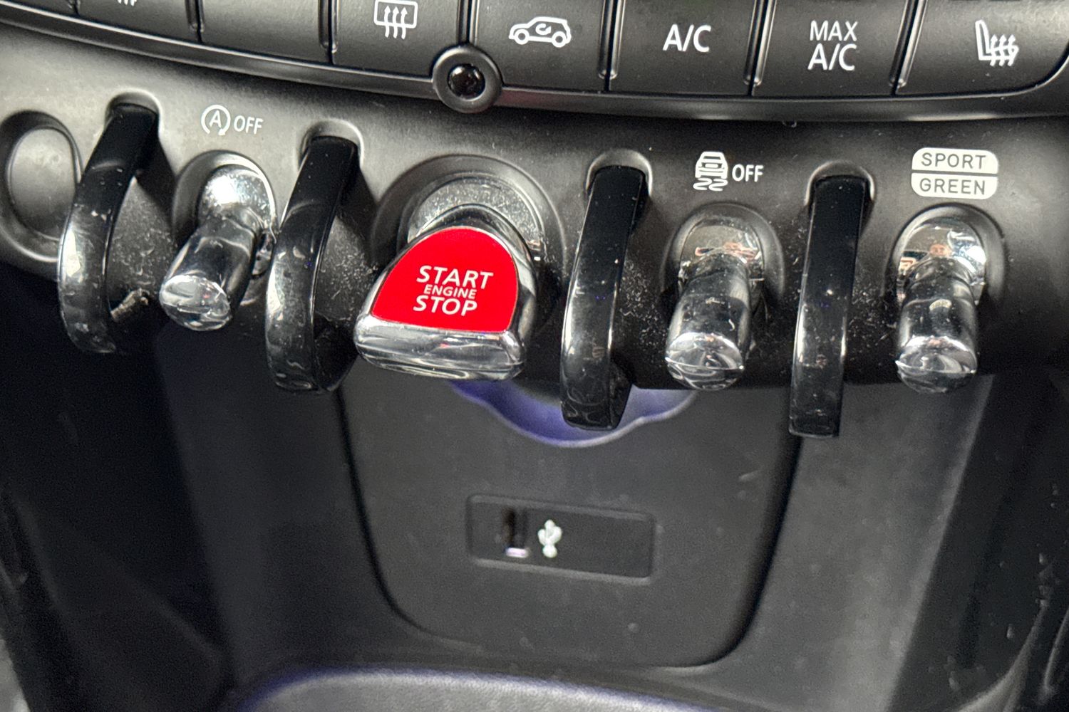 Used MINI Hatch 2018 for sale - 76365122: Photo 41