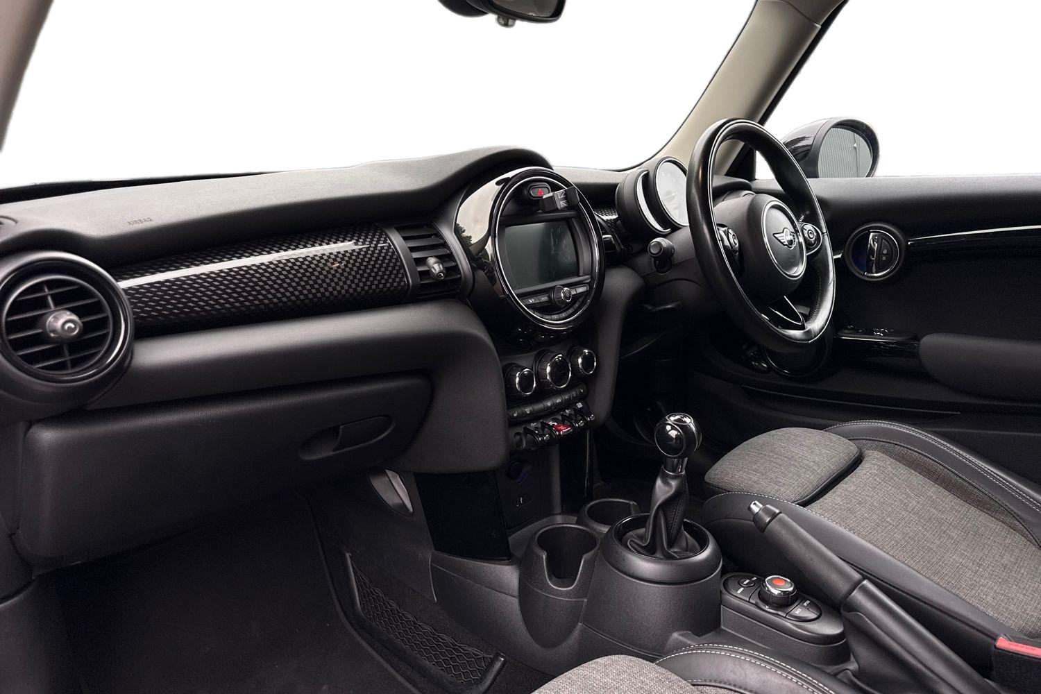 Used MINI Hatch 2018 for sale - 76365122: Photo 9