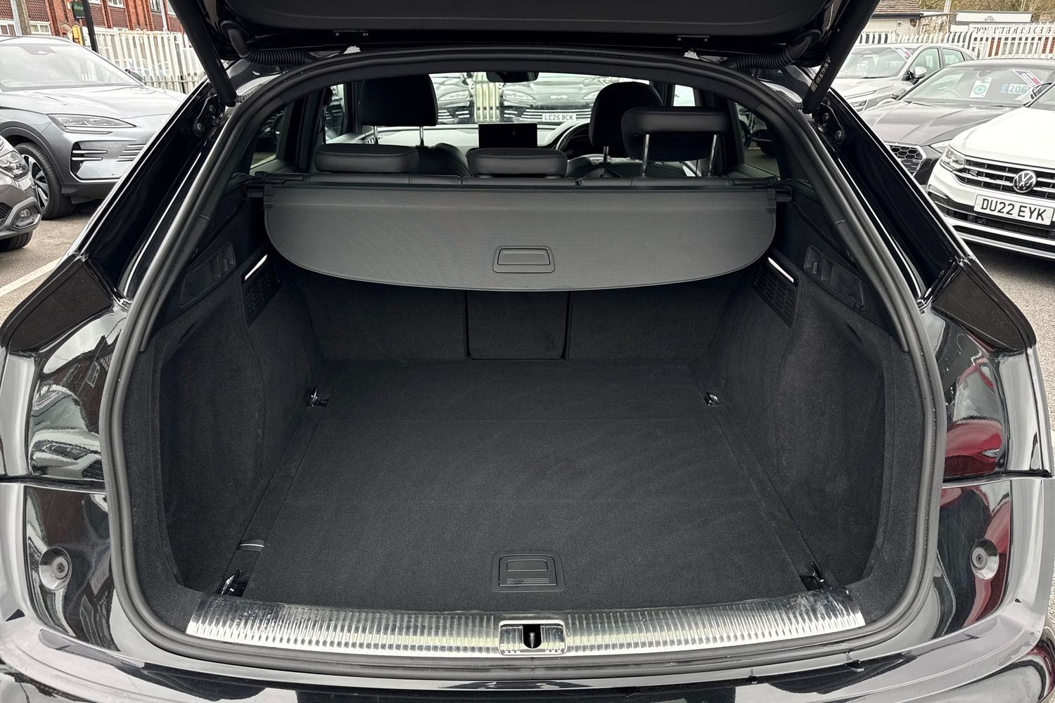 Used Audi Q5 2023 for sale - 77914256: Photo 10