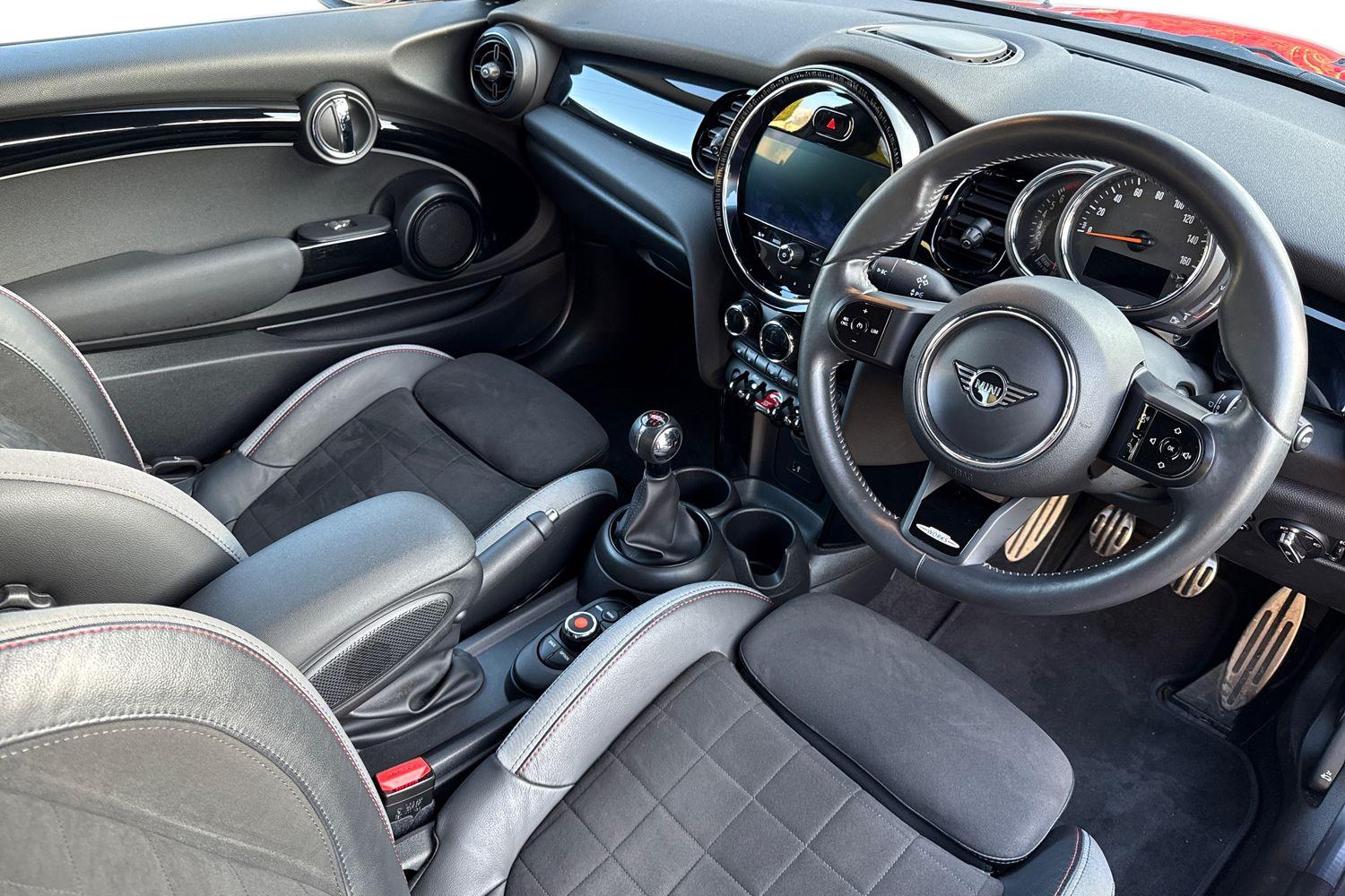 Used MINI Hatch 2021 for sale - 76941479: Photo 8