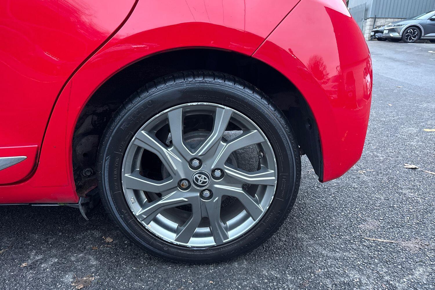 Used Toyota Yaris 2017 for sale - 76723720: Photo 23