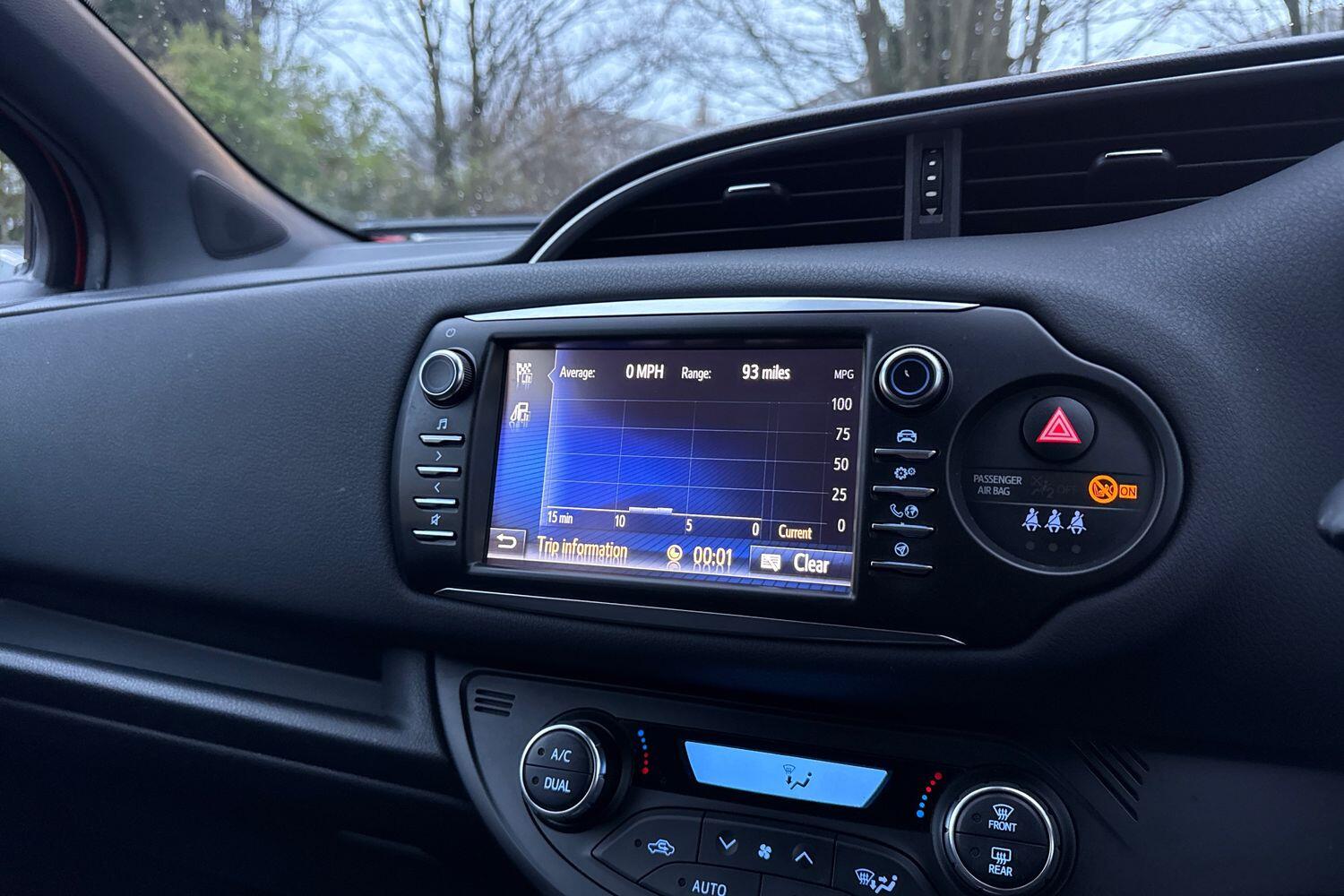 Used Toyota Yaris 2017 for sale - 76723720: Photo 29