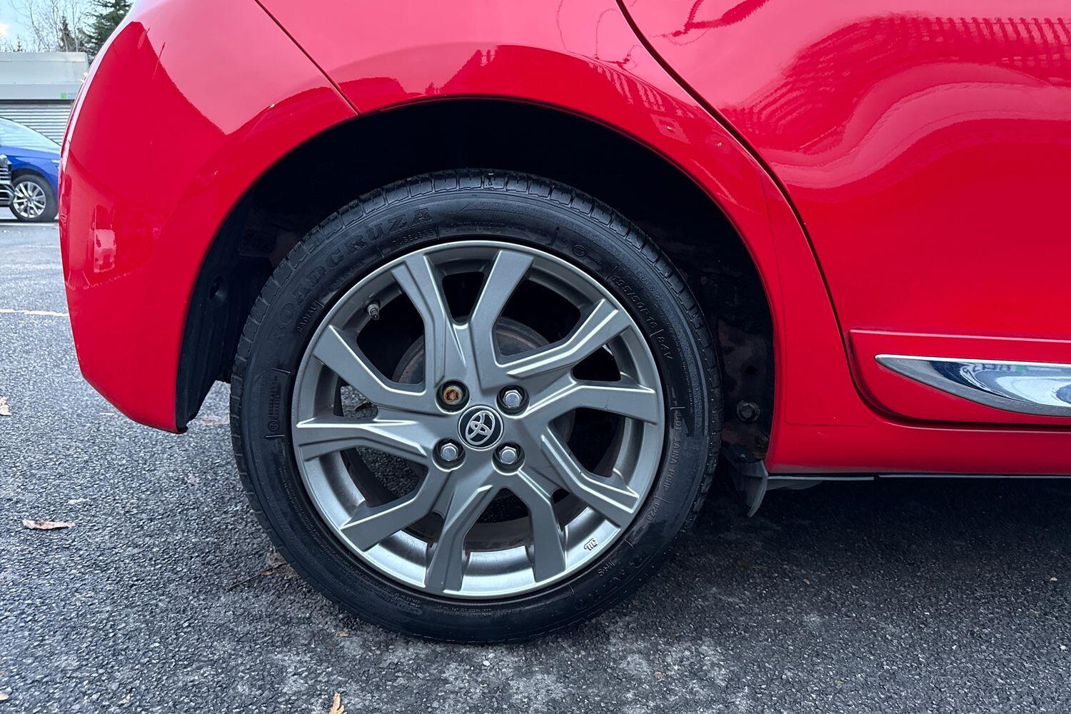 Used Toyota Yaris 2017 for sale - 76723720: Photo 6