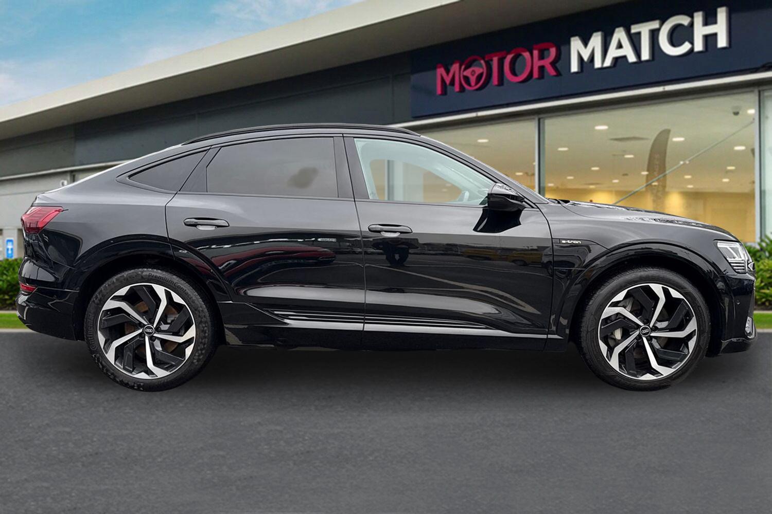 Used Audi e-tron 2022 for sale - 76685735: Photo 3