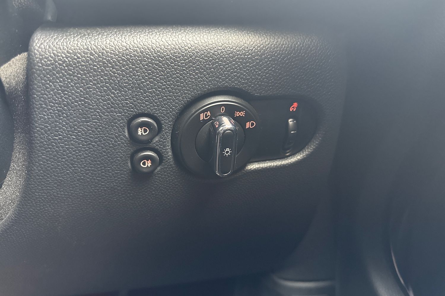 Used MINI Hatch 2018 for sale - 76453579: Photo 41