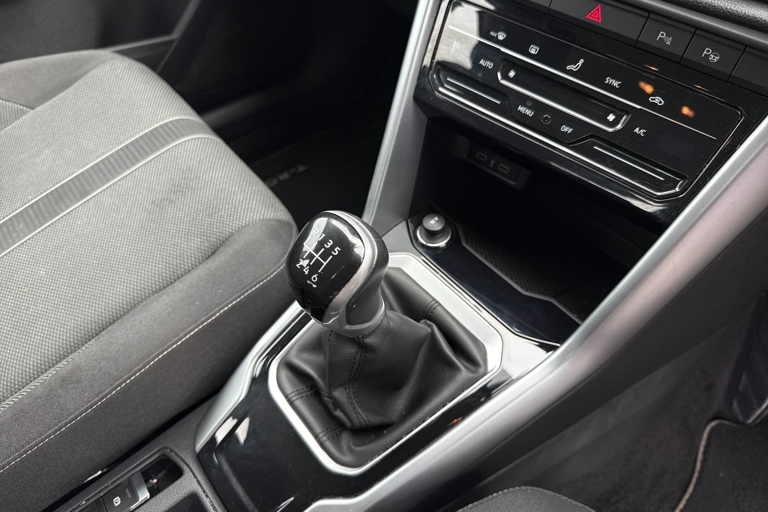 Used Volkswagen T-Roc 2022 for sale - 76654033: Photo 20