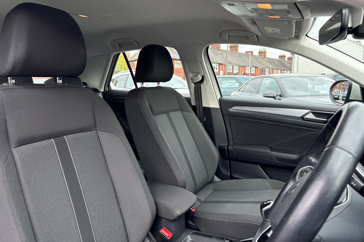 Used Volkswagen T-Roc 2022 for sale - 76654033: Photo 21