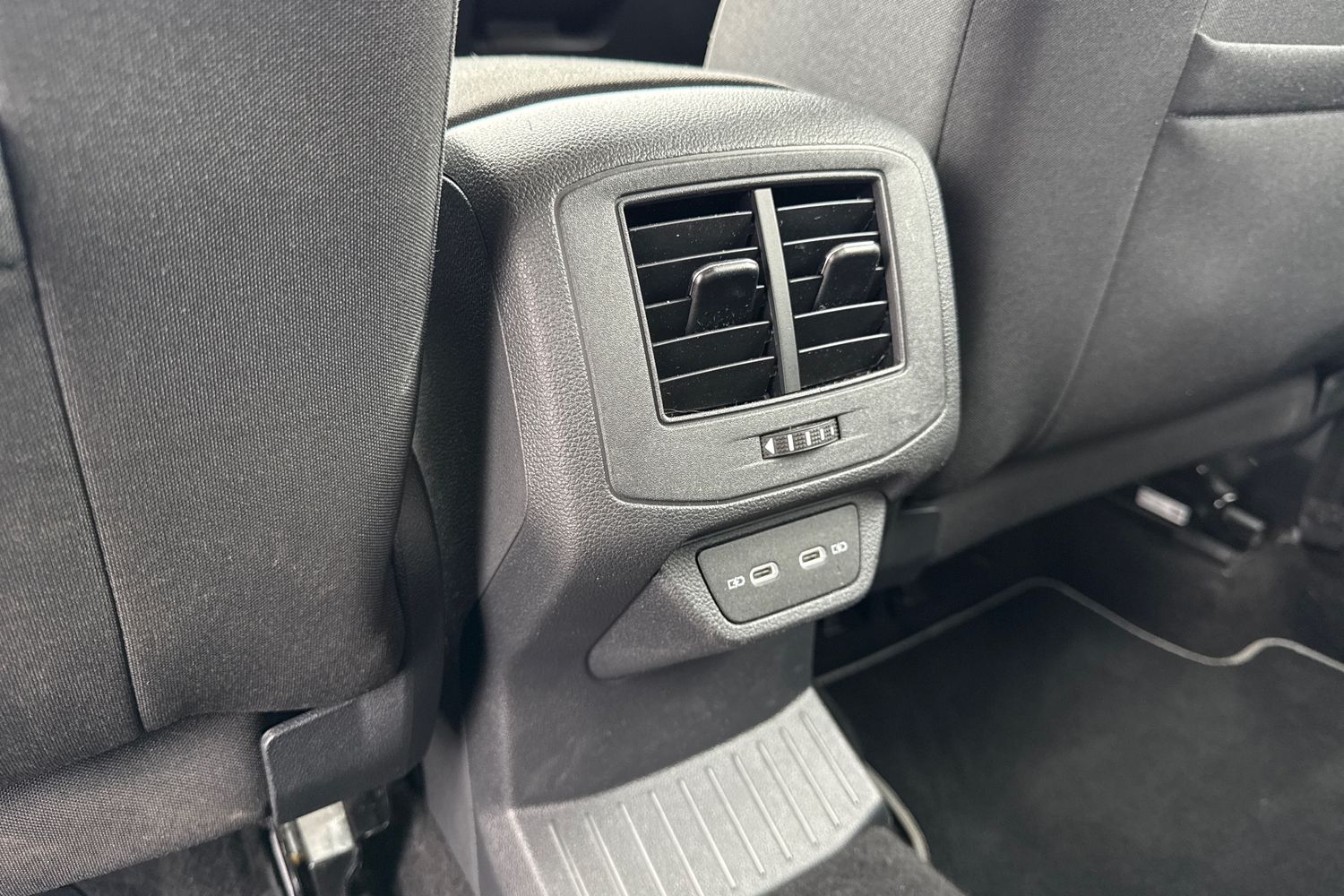 Used Volkswagen T-Roc 2022 for sale - 76654033: Photo 30