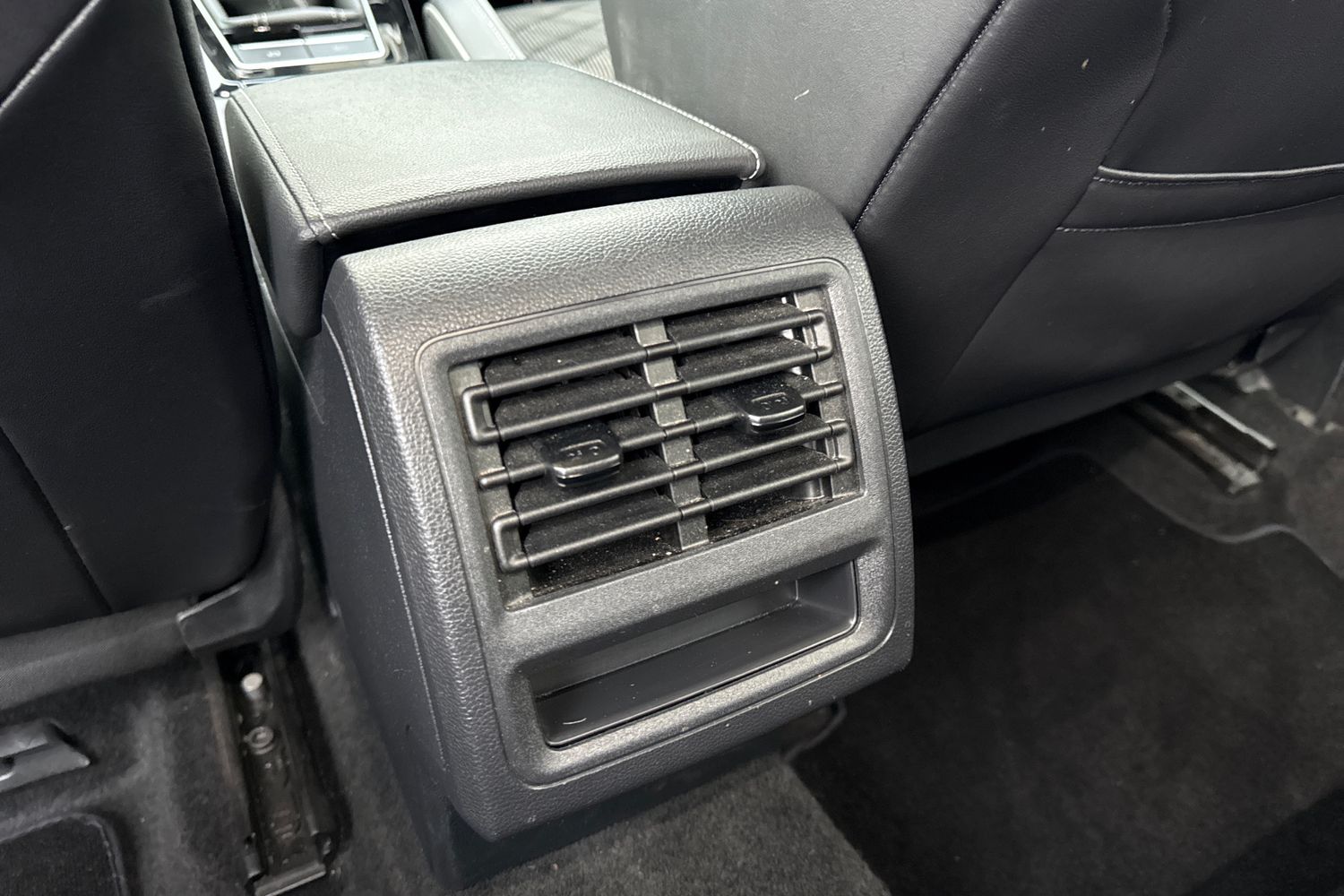 Used Volkswagen Golf 2022 for sale - 77064673: Photo 32