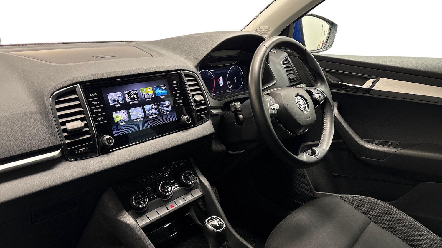 Used Skoda Karoq 2022 for sale - 77483303: Photo 2