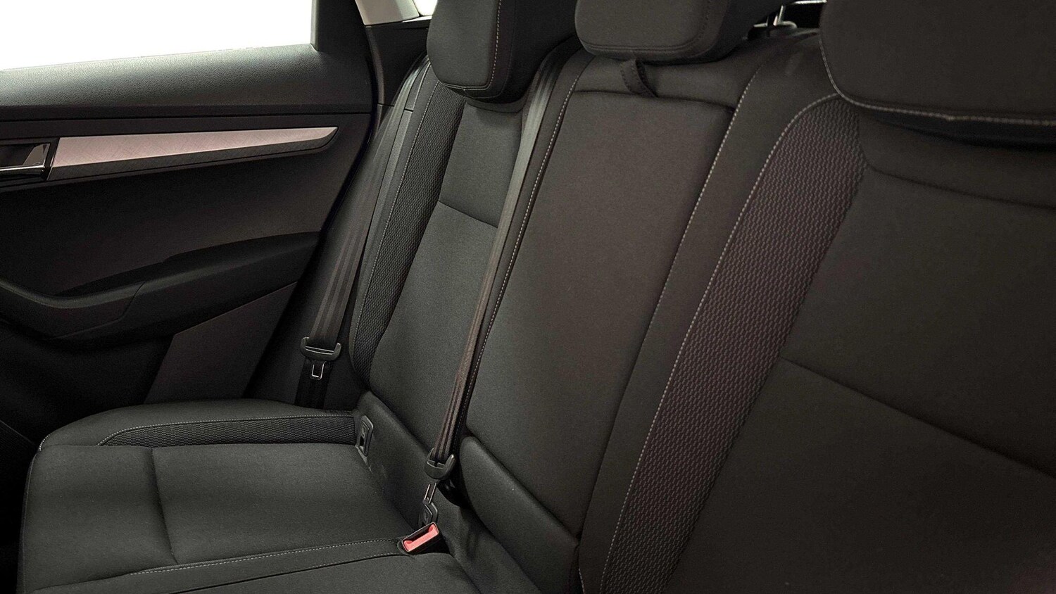 Used Skoda Karoq 2022 for sale - 77483303: Photo 7