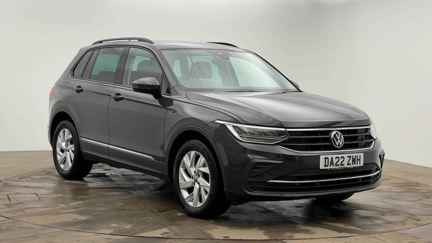 Used Volkswagen Tiguan 2022 for sale - 76495200: Photo 1