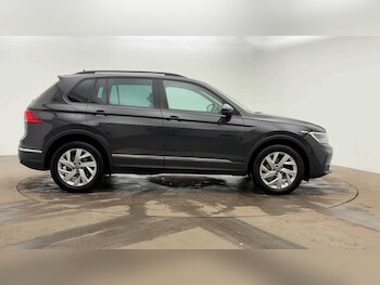 Used Volkswagen Tiguan 2022 for sale - 76495200: Photo