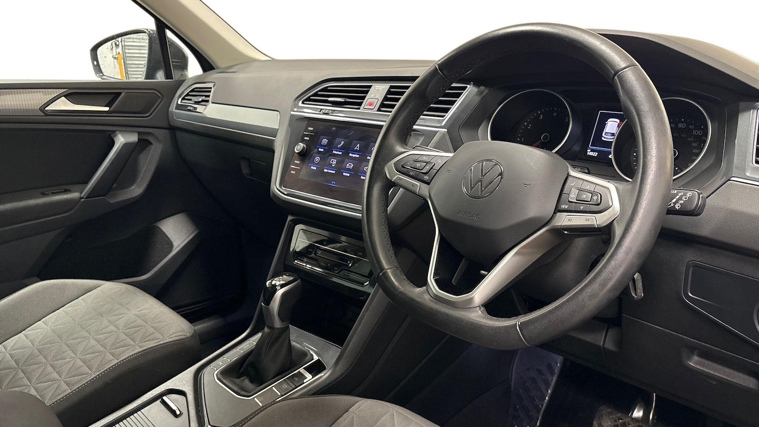 Used Volkswagen Tiguan 2022 for sale - 76495200: Photo 5