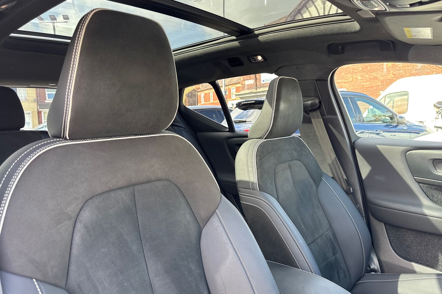 Used Volvo XC40 2023 for sale - 78069988: Photo 21