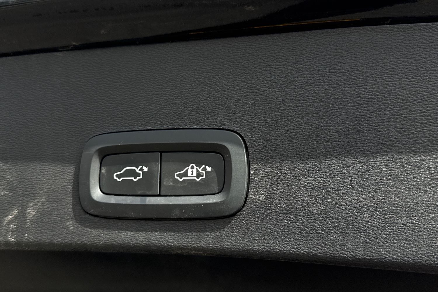 Used Volvo XC40 2023 for sale - 78069988: Photo 25