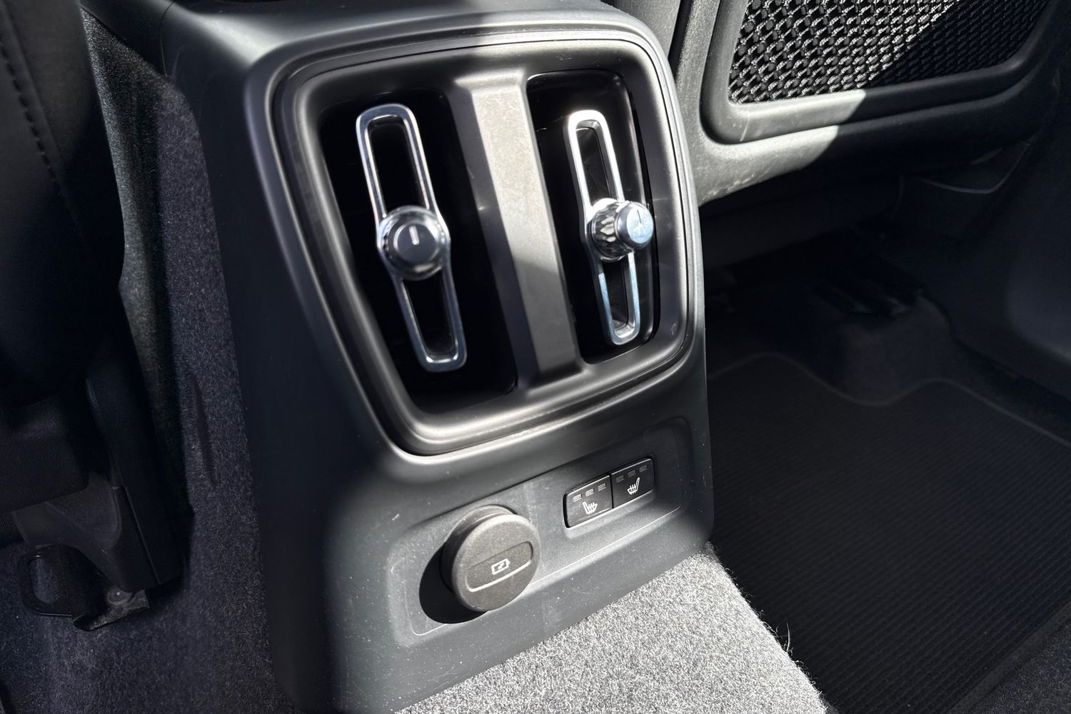 Used Volvo XC40 2023 for sale - 78069988: Photo 26