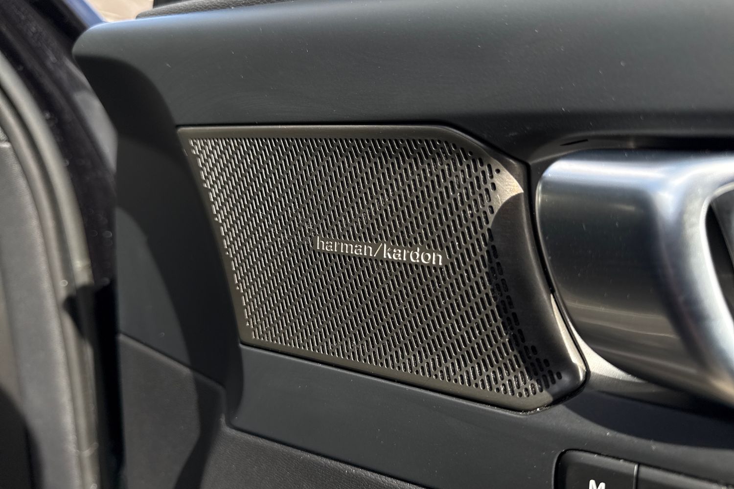 Used Volvo XC40 2023 for sale - 78069988: Photo 35