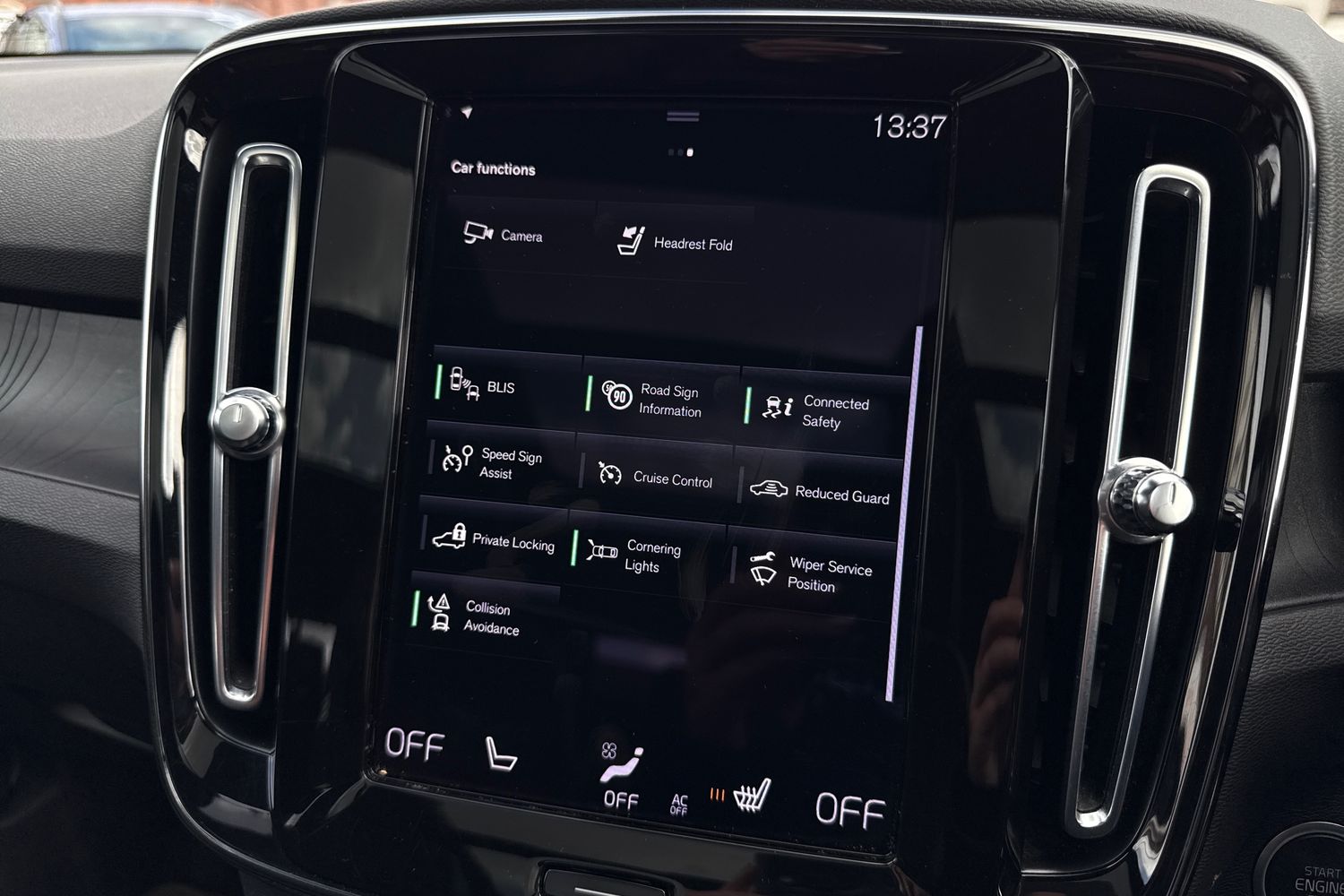 Used Volvo XC40 2023 for sale - 78069988: Photo 42