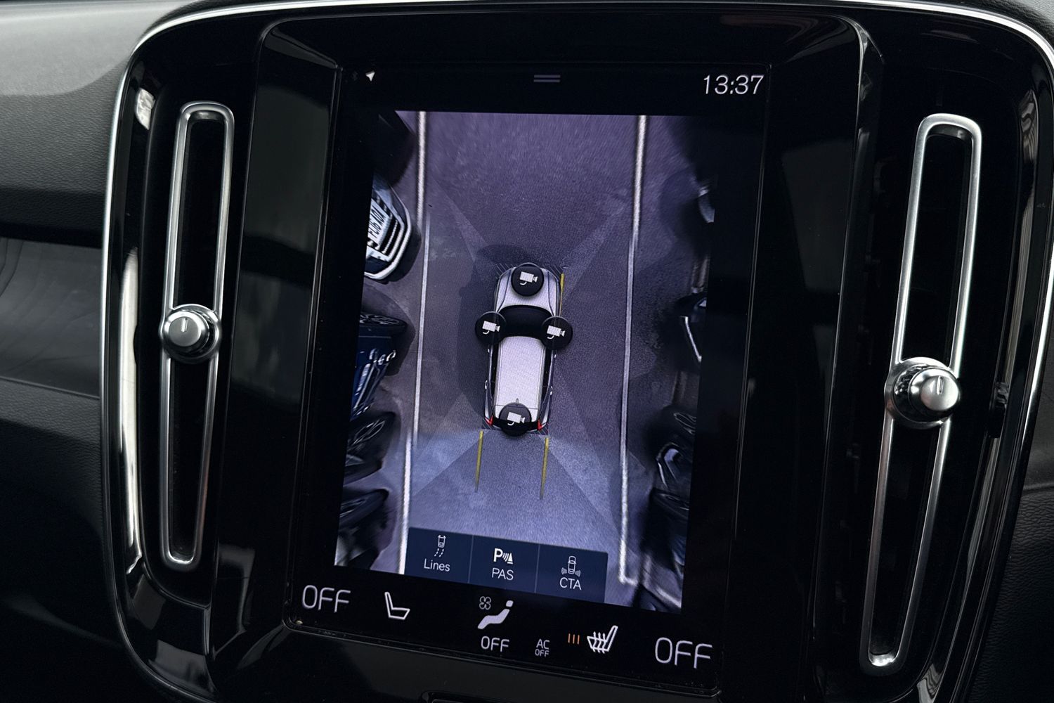 Used Volvo XC40 2023 for sale - 78069988: Photo 43