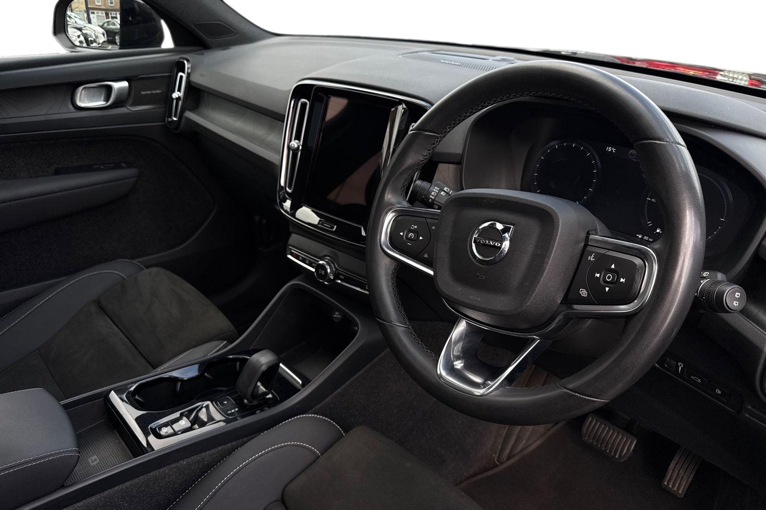 Used Volvo XC40 2023 for sale - 78069988: Photo 8