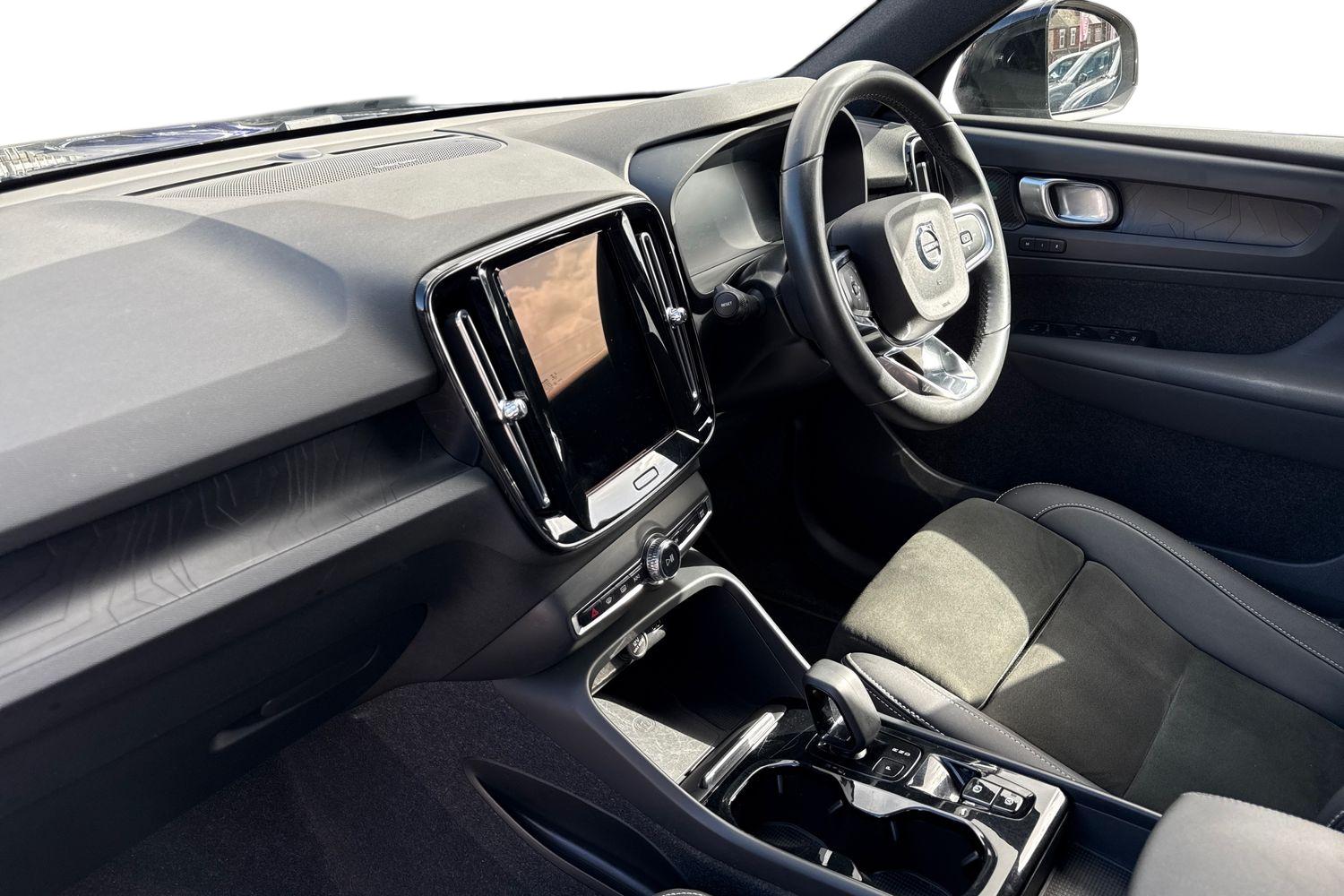 Used Volvo XC40 2023 for sale - 78069988: Photo 9