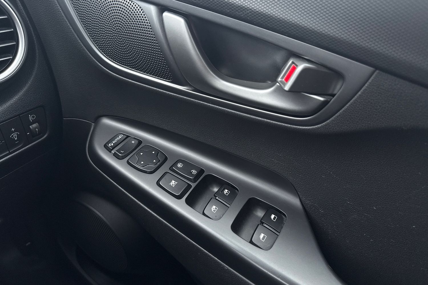 Used Hyundai KONA 2018 for sale - 77262548: Photo 18