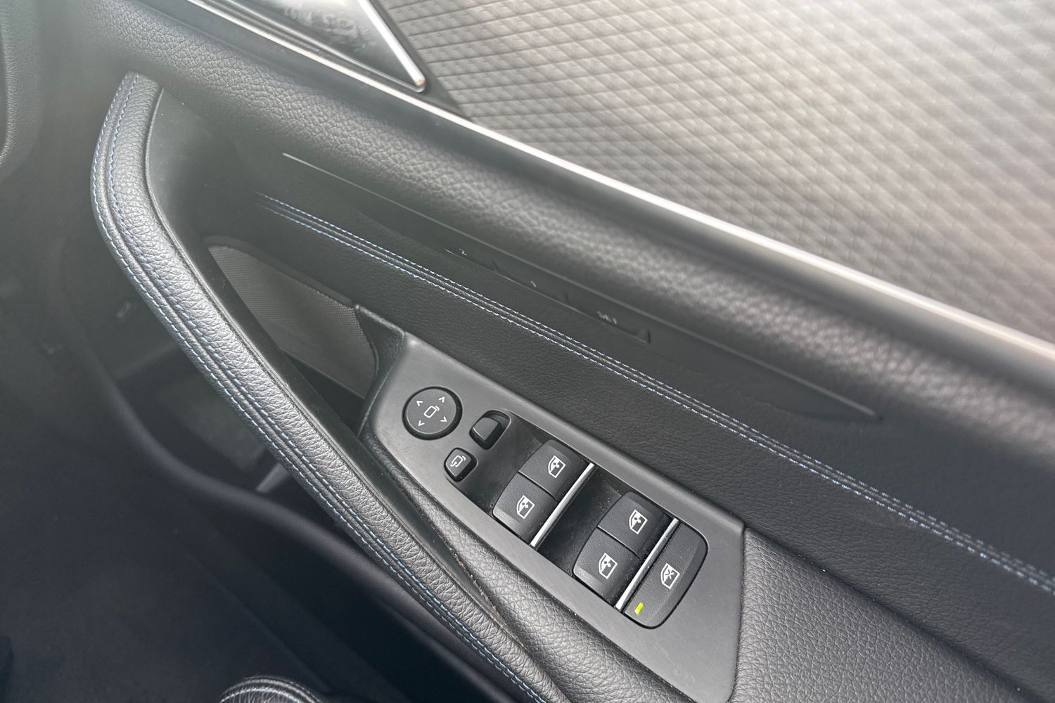 Used BMW 5 Series 2018 for sale - 76636975: Photo 17