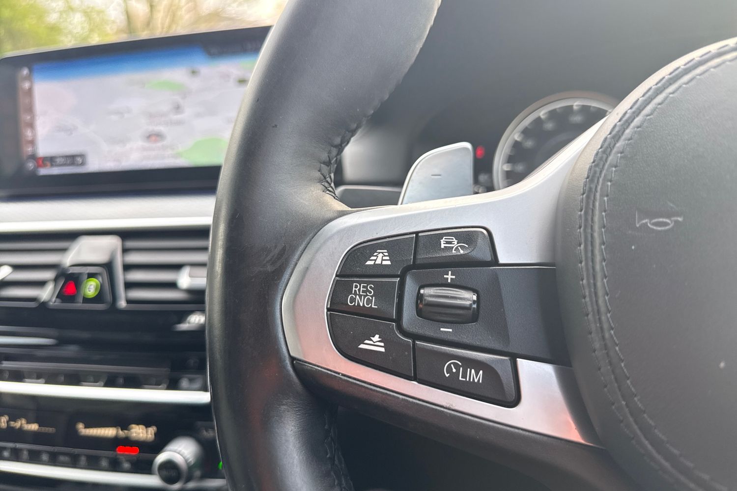 Used BMW 5 Series 2018 for sale - 76636975: Photo 31